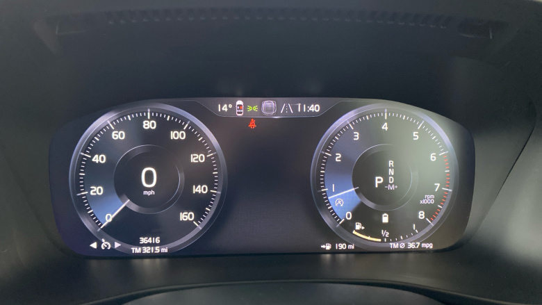 Volvo Xc40 2.0 B4P R DESIGN Pro 5dr Auto [7 speed] Petrol Estate